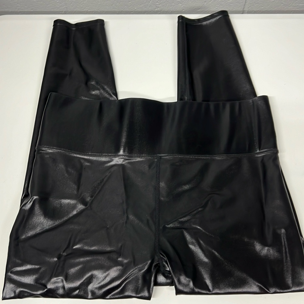 Knix High Rise Contour Waist Legging